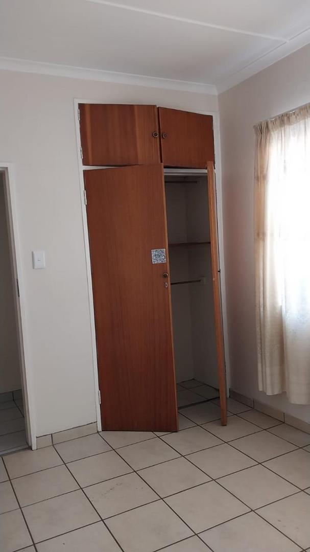 7 Bedroom Property for Sale in Eloff Mpumalanga