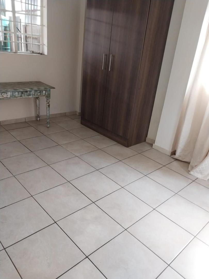 7 Bedroom Property for Sale in Eloff Mpumalanga