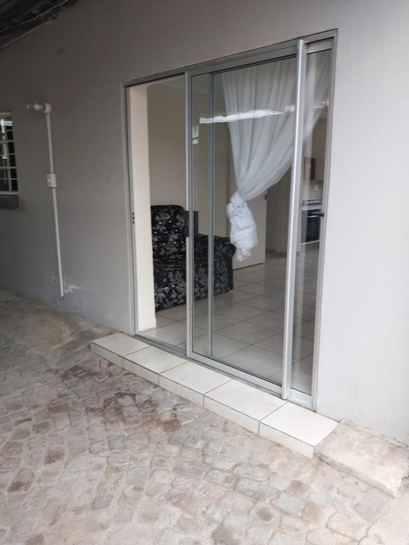 7 Bedroom Property for Sale in Eloff Mpumalanga