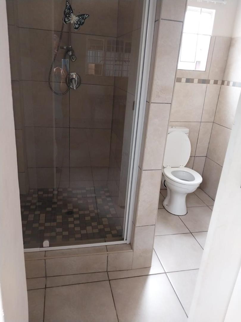 7 Bedroom Property for Sale in Eloff Mpumalanga