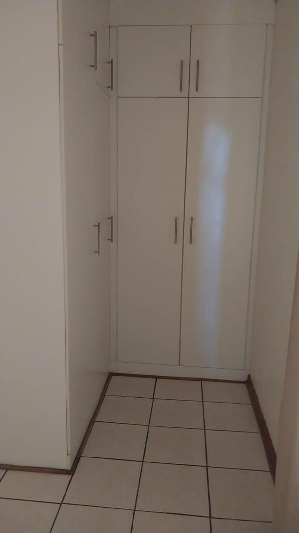 7 Bedroom Property for Sale in Eloff Mpumalanga