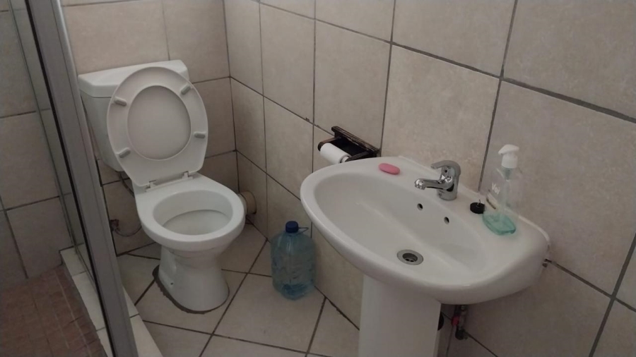 7 Bedroom Property for Sale in Eloff Mpumalanga