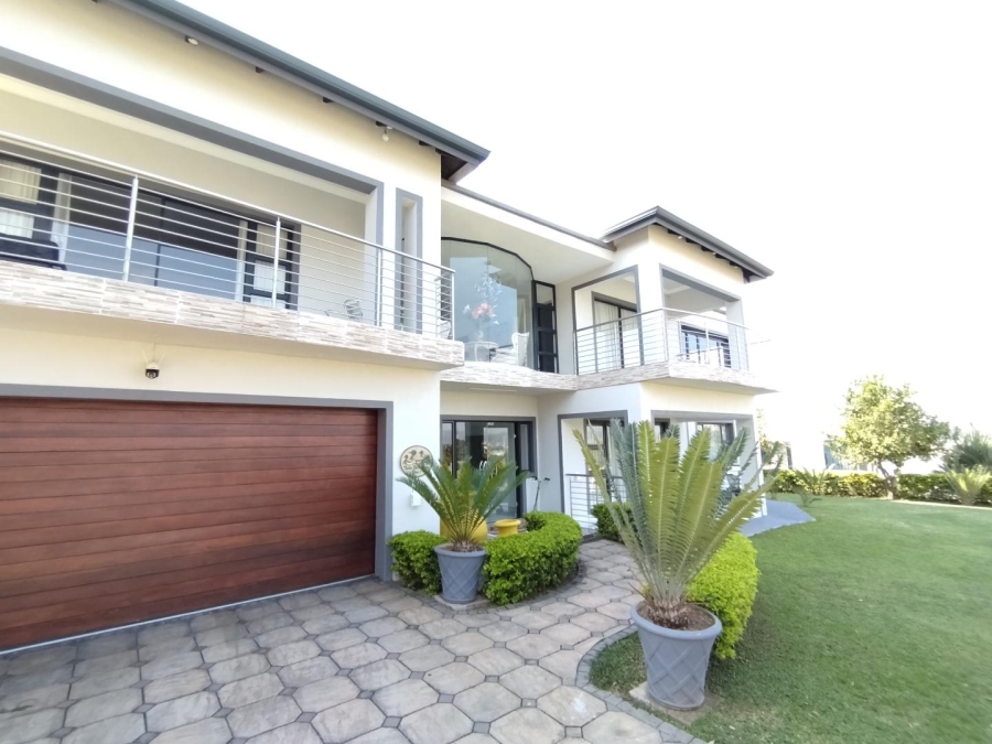 6 Bedroom Property for Sale in Elawini Lifestyle Estate Mpumalanga