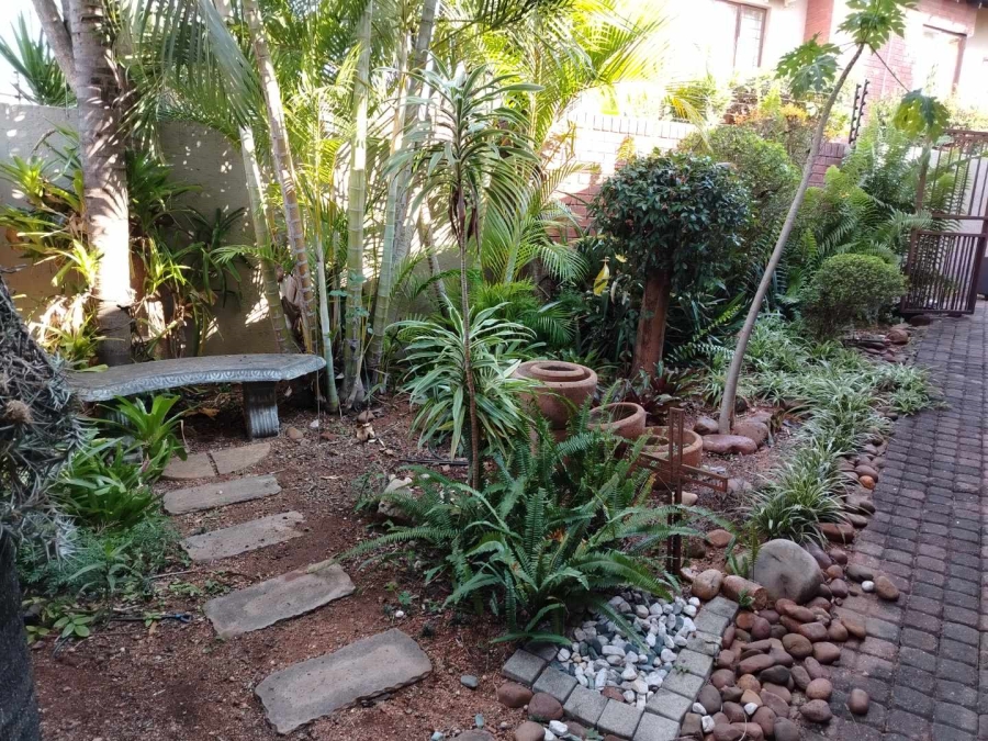 3 Bedroom Property for Sale in Stonehenge Mpumalanga