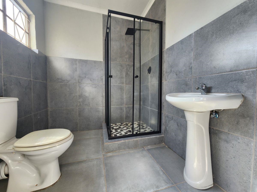 To Let 4 Bedroom Property for Rent in White River Mpumalanga