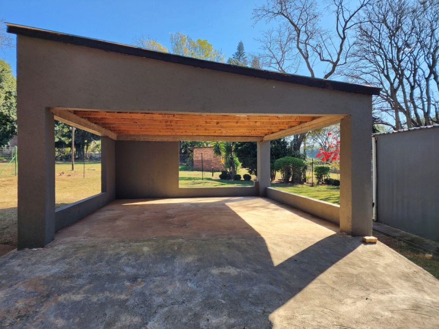 To Let 4 Bedroom Property for Rent in White River Mpumalanga