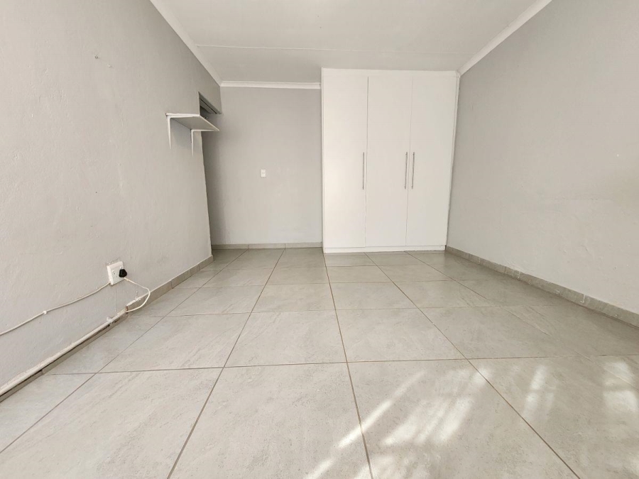 To Let 4 Bedroom Property for Rent in White River Mpumalanga