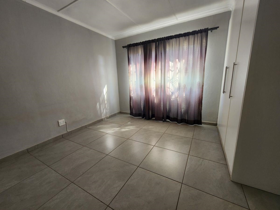 To Let 4 Bedroom Property for Rent in White River Mpumalanga