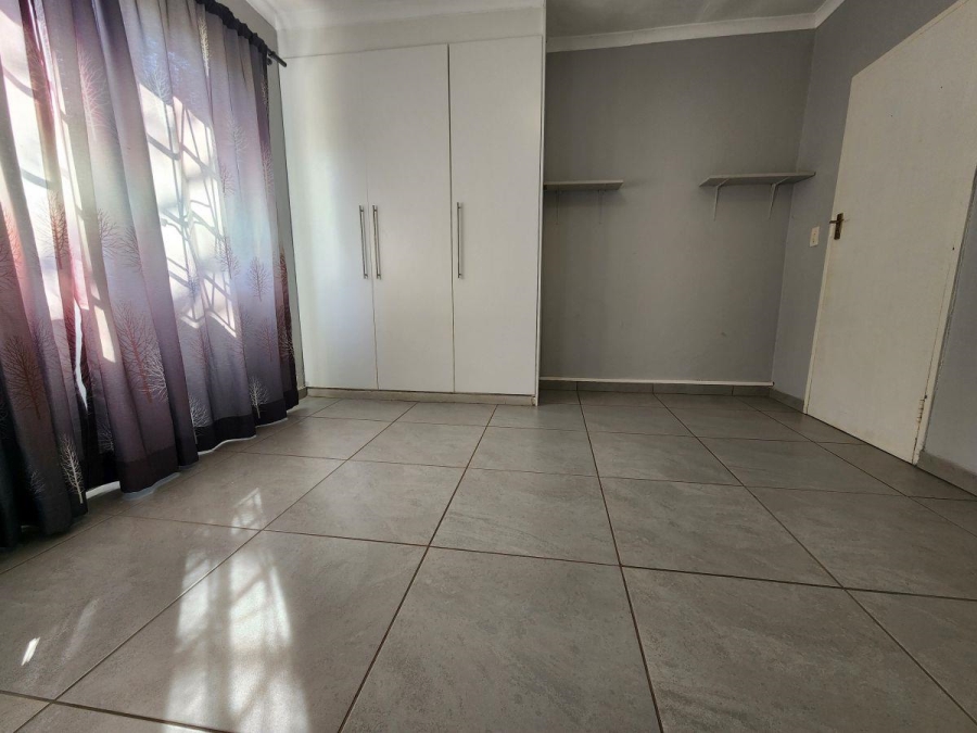 To Let 4 Bedroom Property for Rent in White River Mpumalanga