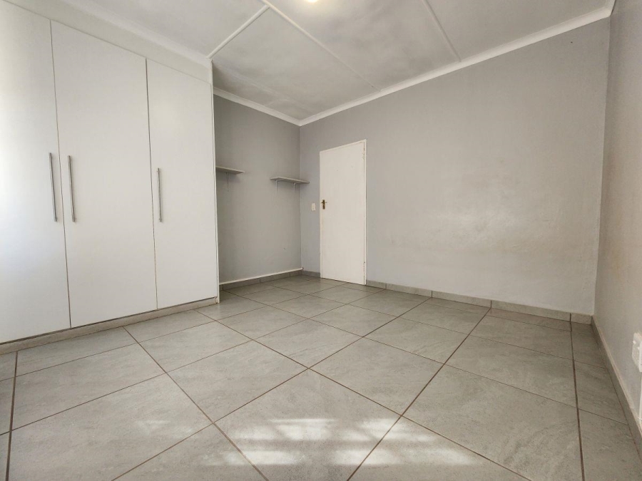 To Let 4 Bedroom Property for Rent in White River Mpumalanga
