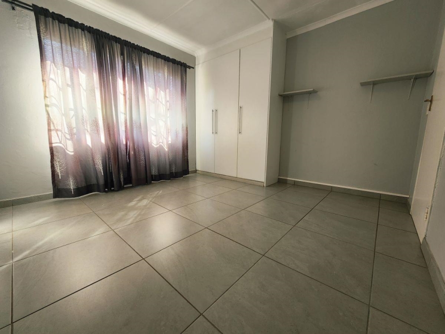 To Let 4 Bedroom Property for Rent in White River Mpumalanga