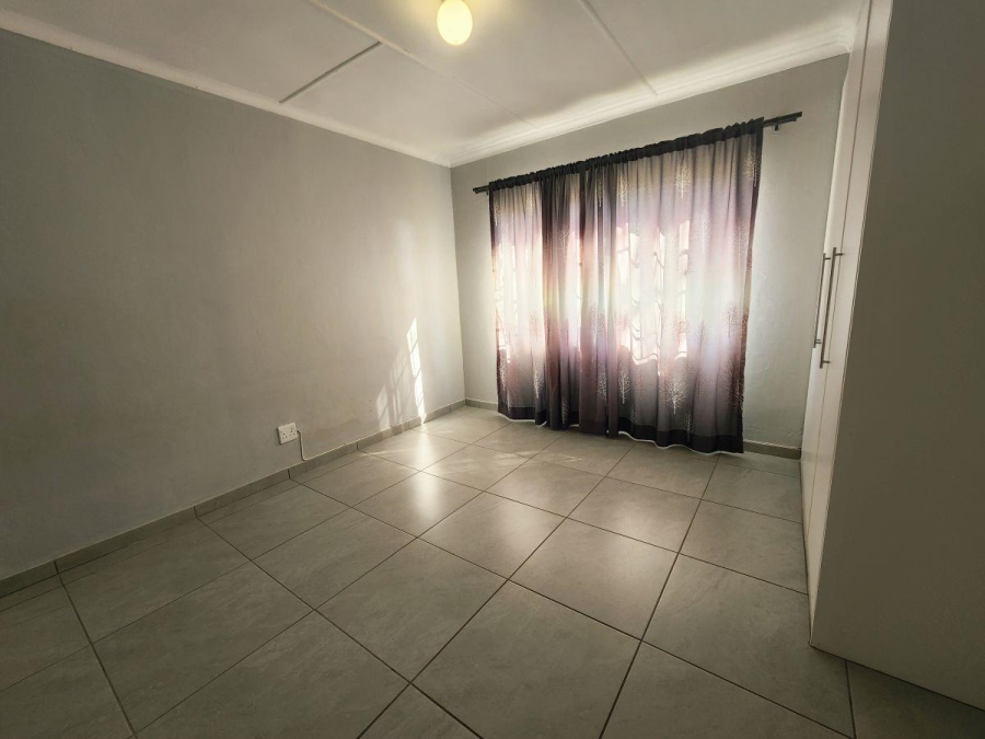 To Let 4 Bedroom Property for Rent in White River Mpumalanga