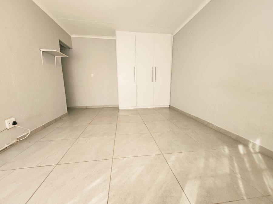 To Let 4 Bedroom Property for Rent in White River Mpumalanga