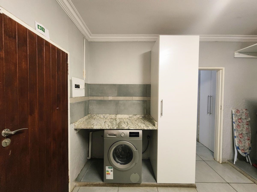 To Let 4 Bedroom Property for Rent in White River Mpumalanga