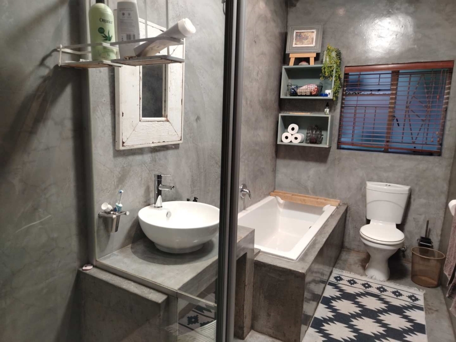 5 Bedroom Property for Sale in Nelspruit Mpumalanga