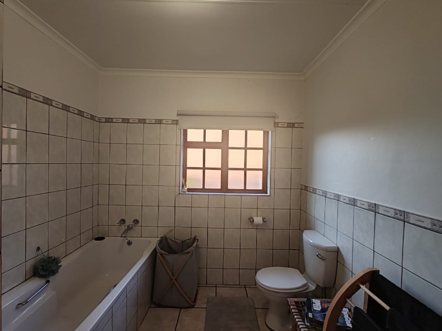 3 Bedroom Property for Sale in West Acres Mpumalanga