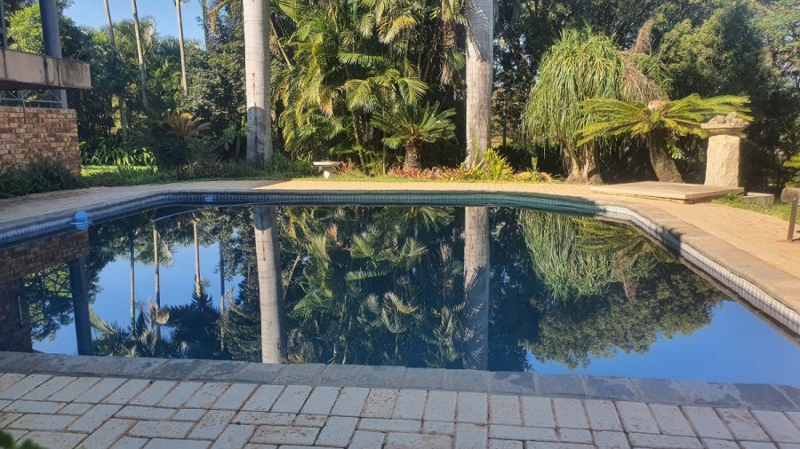 6 Bedroom Property for Sale in White River Mpumalanga