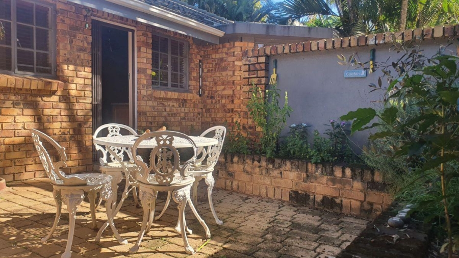 6 Bedroom Property for Sale in White River Mpumalanga