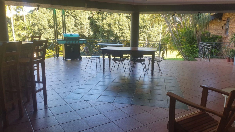 6 Bedroom Property for Sale in White River Mpumalanga