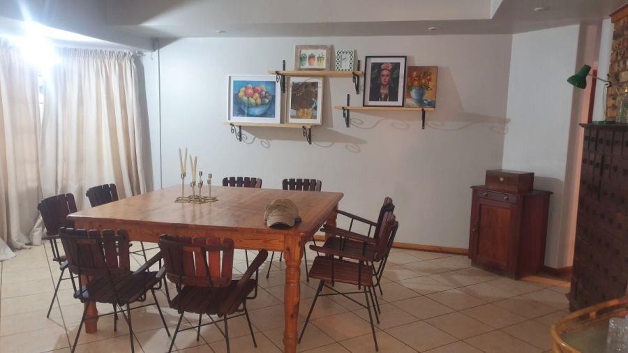 6 Bedroom Property for Sale in White River Mpumalanga