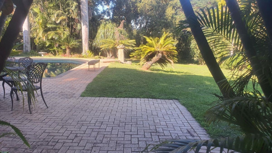 6 Bedroom Property for Sale in White River Mpumalanga