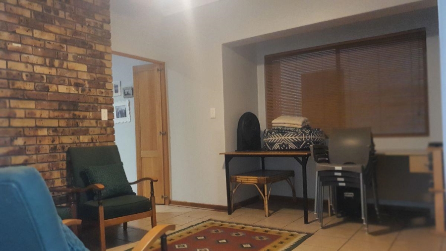 6 Bedroom Property for Sale in White River Mpumalanga