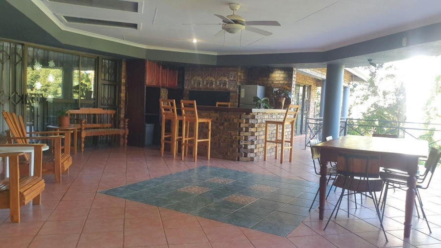 6 Bedroom Property for Sale in White River Mpumalanga