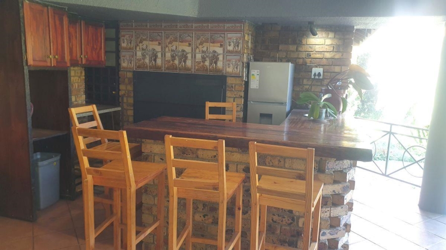 6 Bedroom Property for Sale in White River Mpumalanga