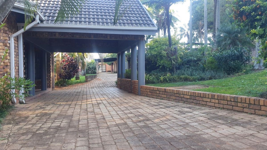 6 Bedroom Property for Sale in White River Mpumalanga