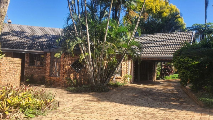 6 Bedroom Property for Sale in White River Mpumalanga