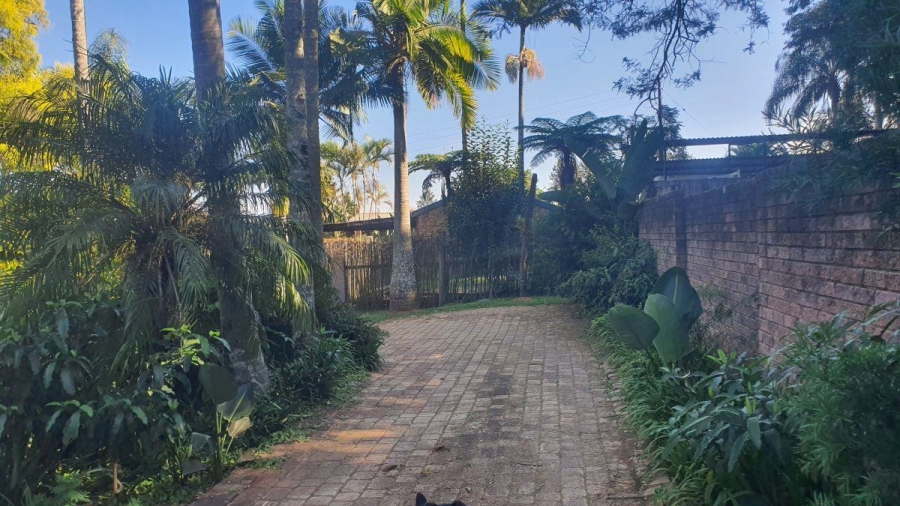6 Bedroom Property for Sale in White River Mpumalanga