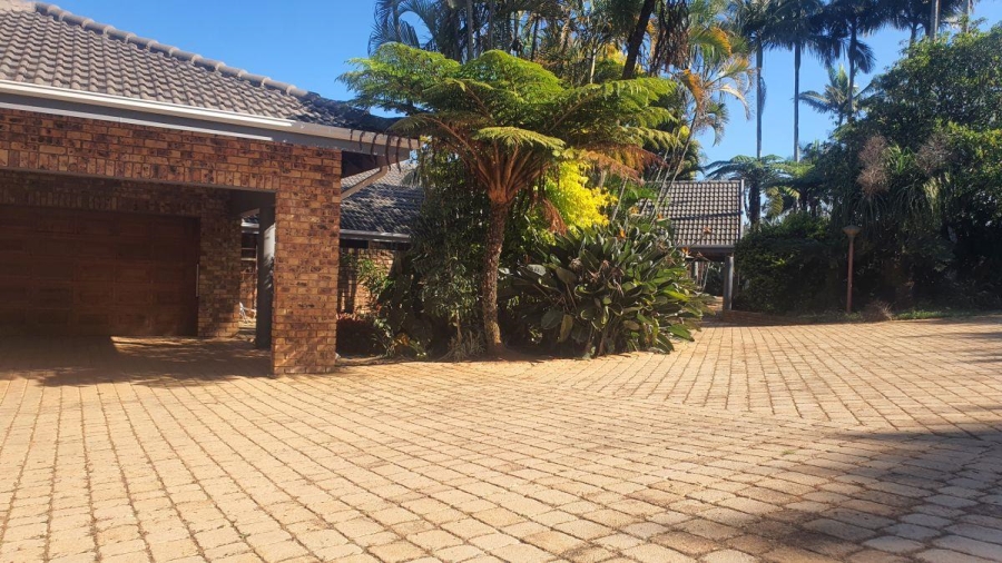6 Bedroom Property for Sale in White River Mpumalanga