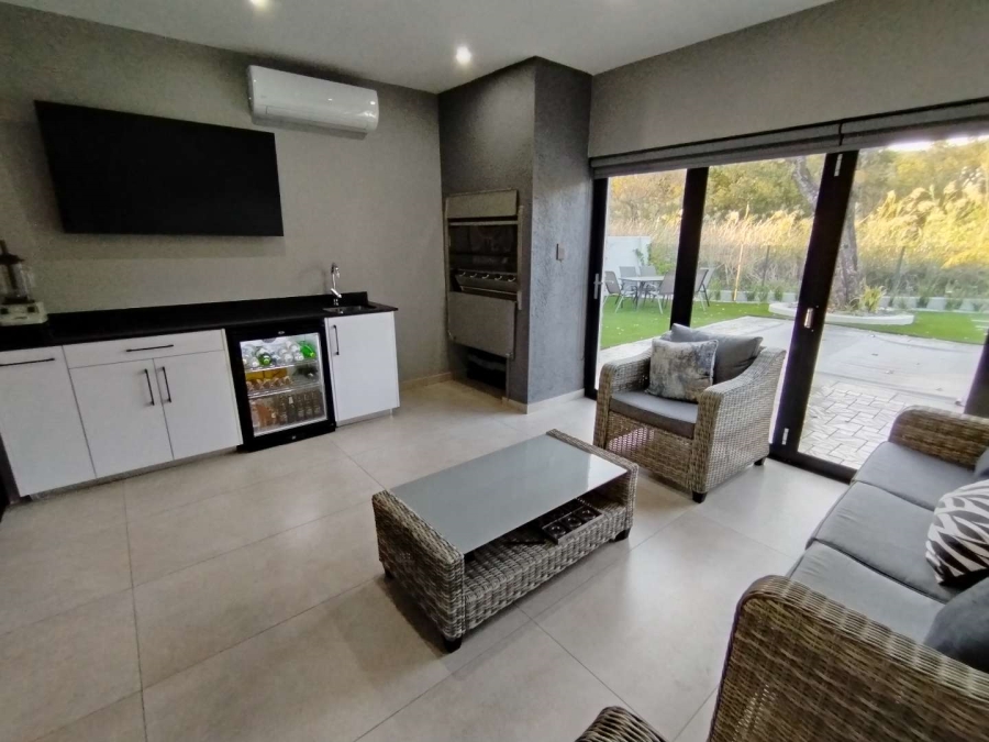 6 Bedroom Property for Sale in Elawini Lifestyle Estate Mpumalanga