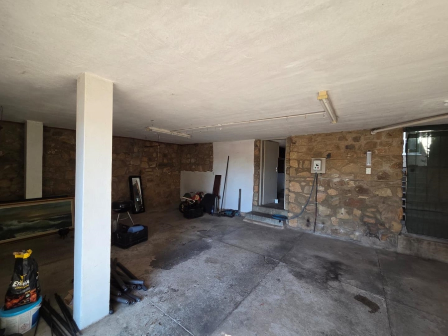 6 Bedroom Property for Sale in Nelspruit Mpumalanga