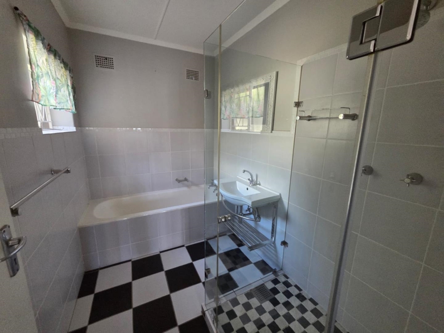 6 Bedroom Property for Sale in Nelspruit Mpumalanga
