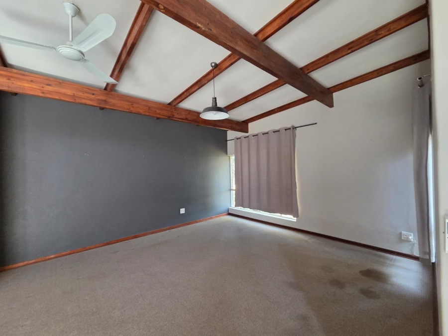 6 Bedroom Property for Sale in Nelspruit Mpumalanga