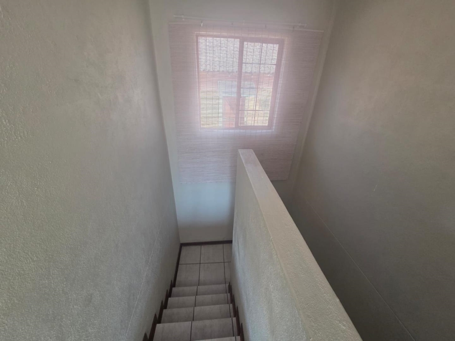 4 Bedroom Property for Sale in Stonehenge Mpumalanga