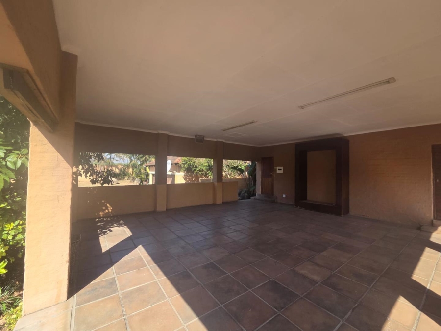 4 Bedroom Property for Sale in Stonehenge Mpumalanga