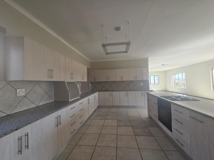 4 Bedroom Property for Sale in Stonehenge Mpumalanga