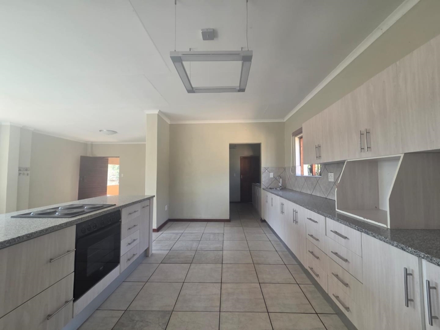 4 Bedroom Property for Sale in Stonehenge Mpumalanga