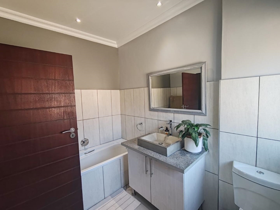 3 Bedroom Property for Sale in Sonheuwel Mpumalanga