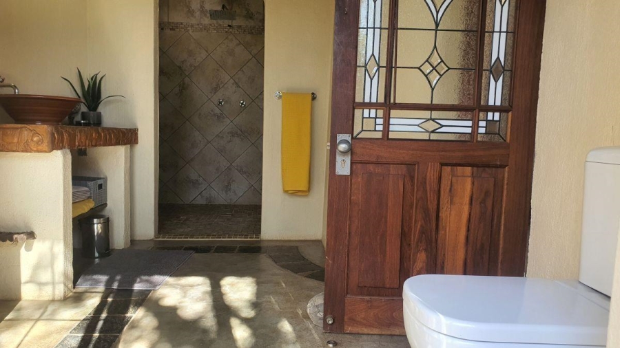 6 Bedroom Property for Sale in White River Mpumalanga