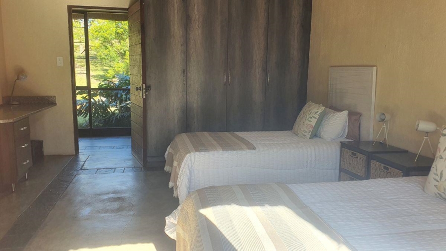 6 Bedroom Property for Sale in White River Mpumalanga