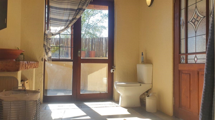 6 Bedroom Property for Sale in White River Mpumalanga