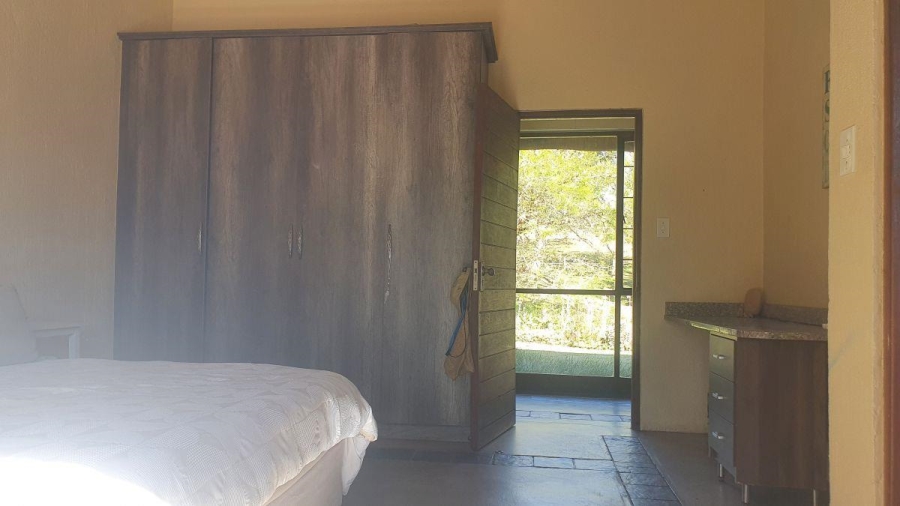 6 Bedroom Property for Sale in White River Mpumalanga
