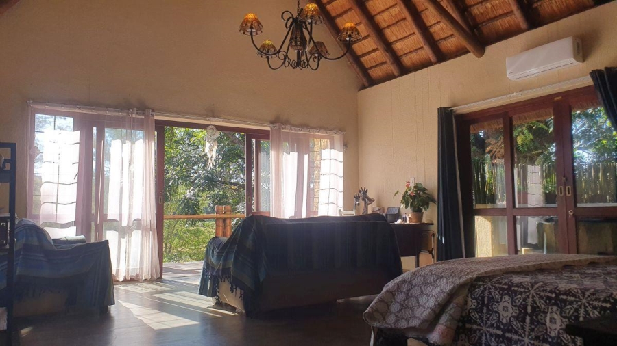 6 Bedroom Property for Sale in White River Mpumalanga