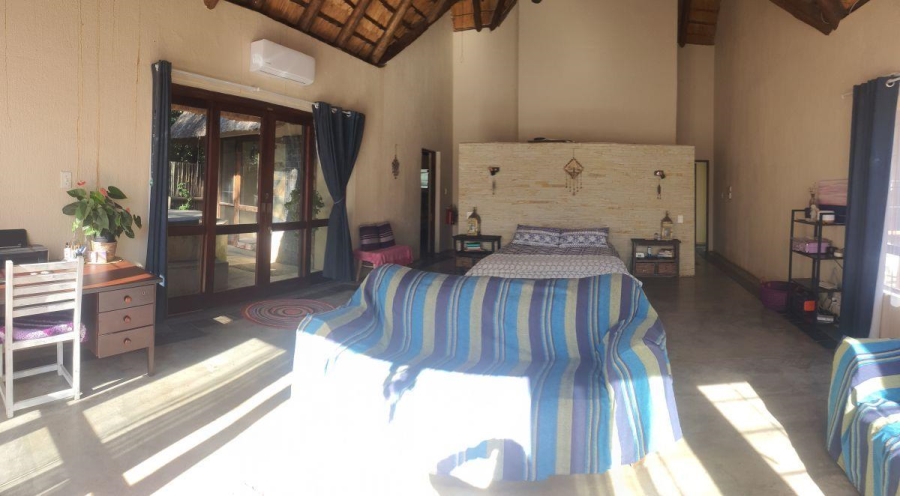 6 Bedroom Property for Sale in White River Mpumalanga