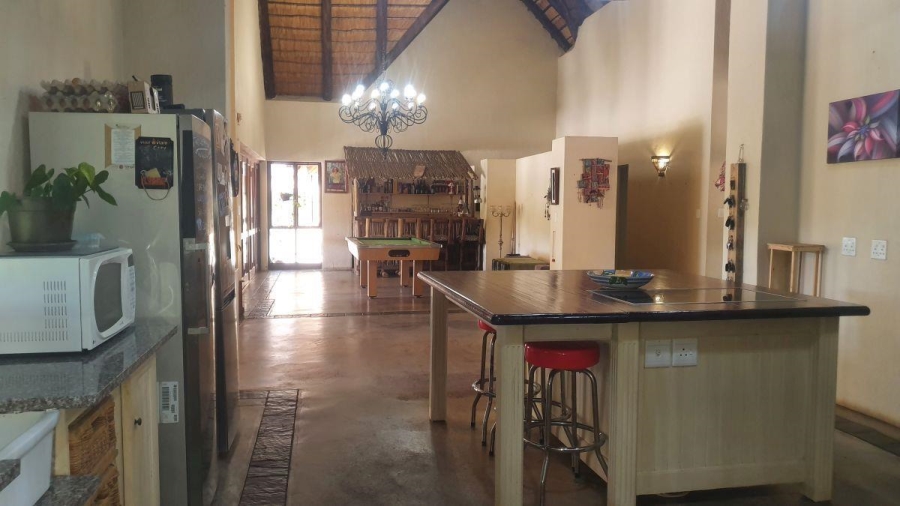 6 Bedroom Property for Sale in White River Mpumalanga