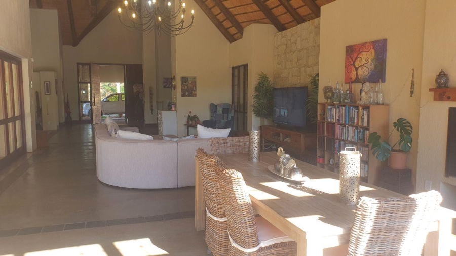 6 Bedroom Property for Sale in White River Mpumalanga