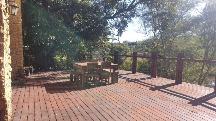 6 Bedroom Property for Sale in White River Mpumalanga